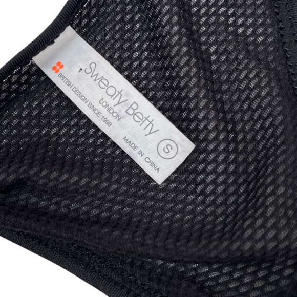 Sweaty Betty • Women's Racerback
Mesh Athletic Tank Top Black S - Picture 9 of 10